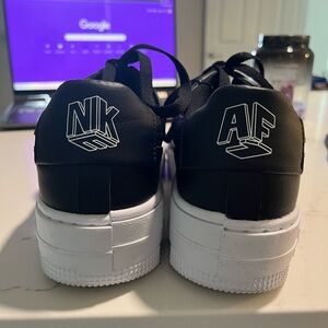 Nike Air Force One Pixel